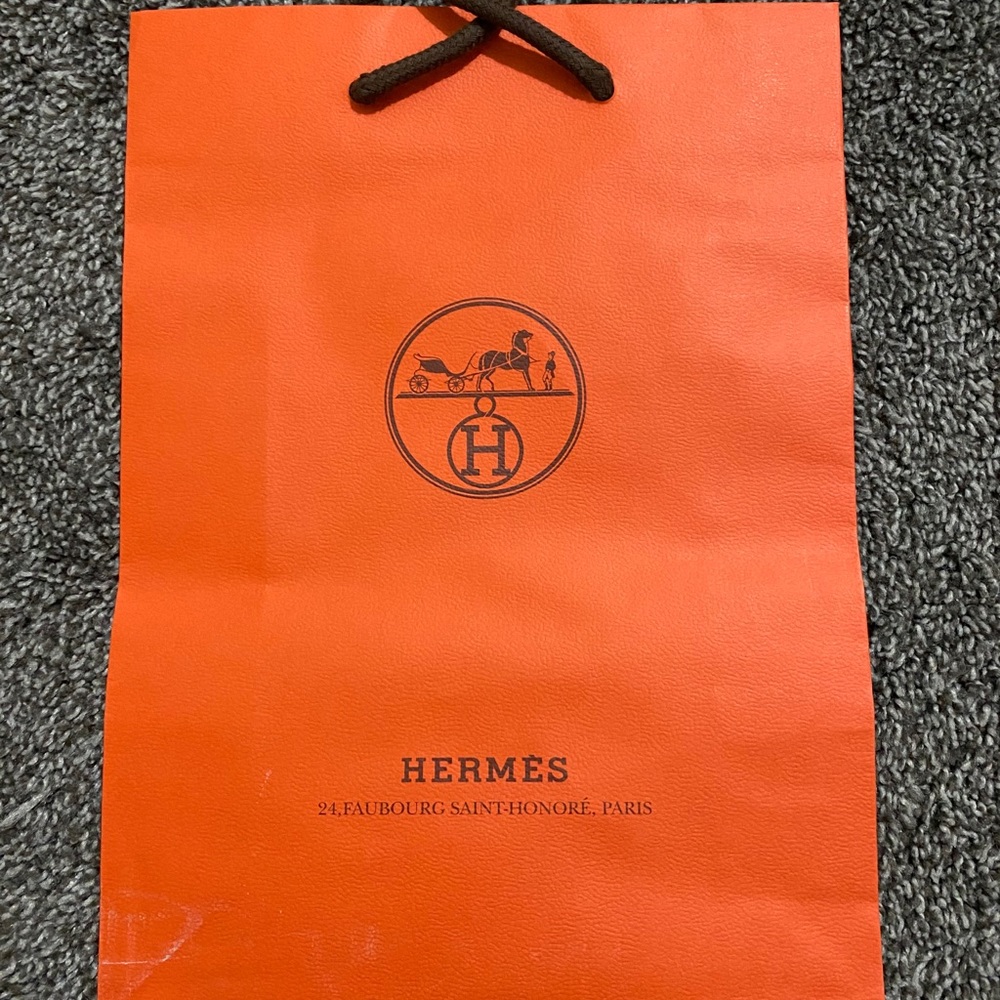 Hermès shopping bag ONLY
